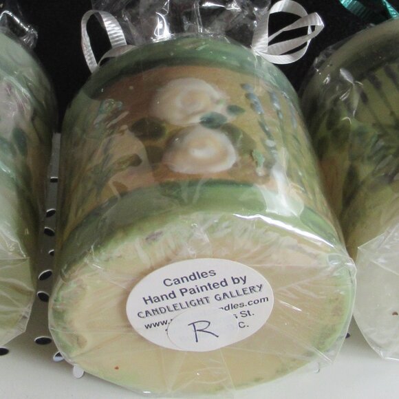 Stylized flowers, 3" Pillar Candle, Hand Painted, Nature, Codes O, R, C - Picture 4 of 5